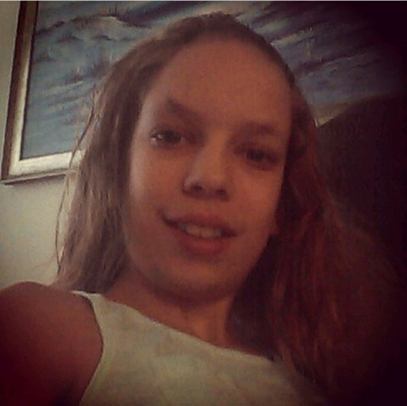 Meet your Posher, Iris - Picture 1 of 1